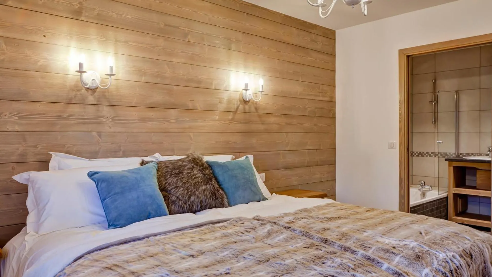Appartement 12 Pers Avec Wifi Et Parking - La Tania - Fr-1-513-17