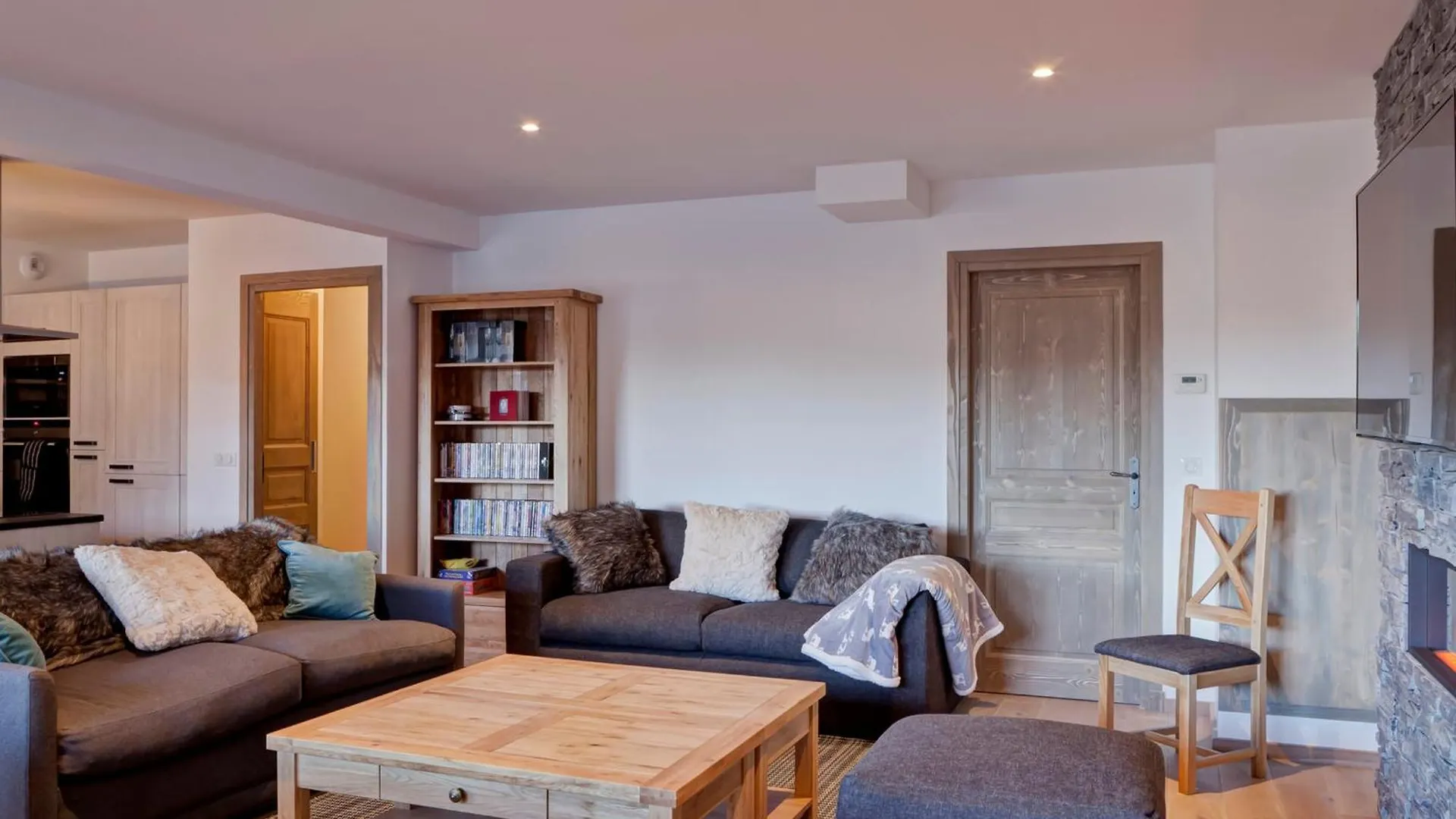 Appartement 12 Pers Avec Wifi Et Parking - La Tania - Fr-1-513-17